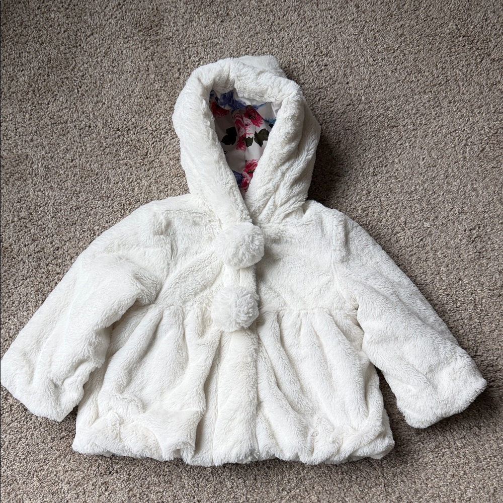 Rothschild White Fuzzy Faux Fur Kids Puffer Jacket Size 24M EUC